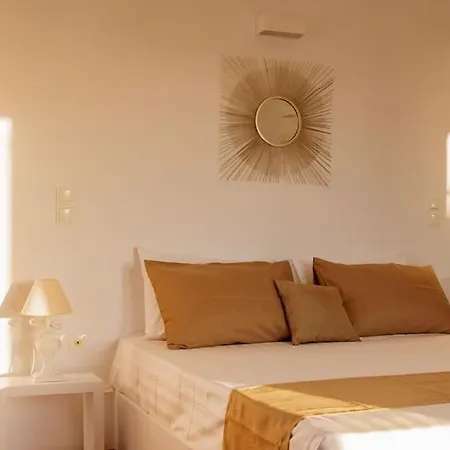 Mariza - Everything You Need Villa Marathion